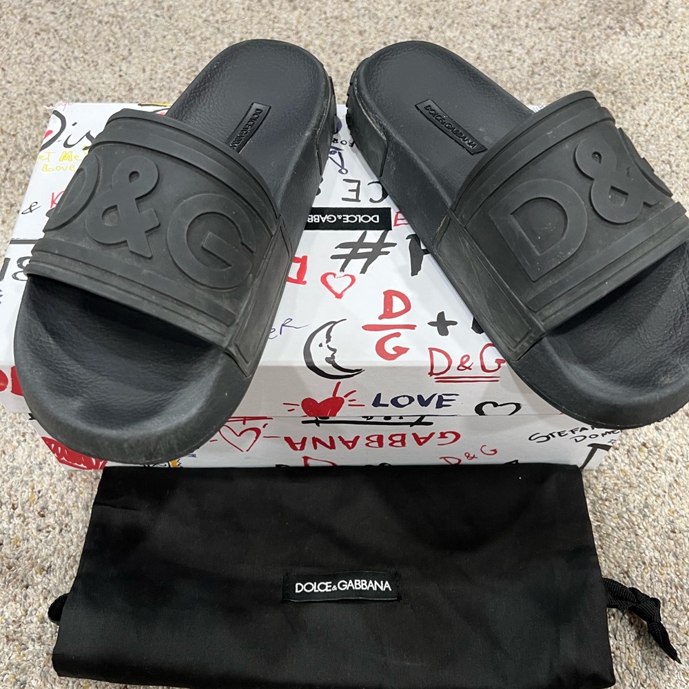 Dolce & Gabbana / D & G slides